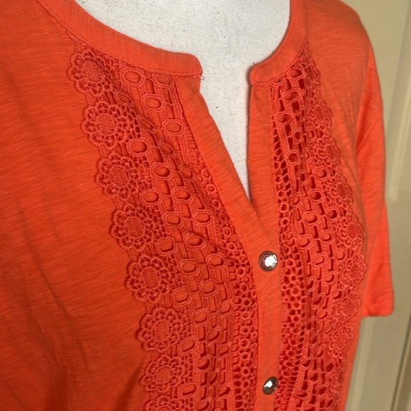 Plus Size 3X Onque Crochet Appliqué Y-Neck Rhinestone Button Orange Cotton Tunic - Picture 2 of 10